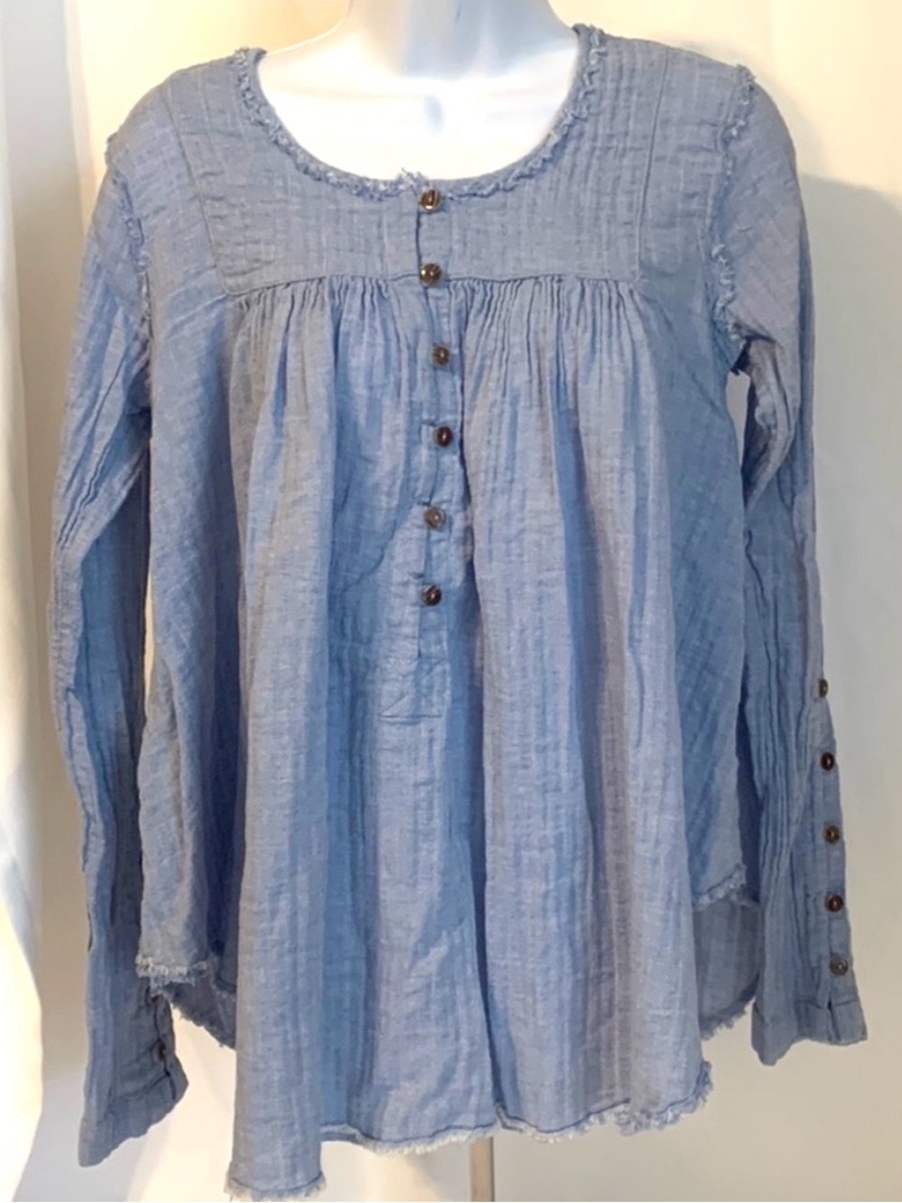 We The Free Women’s Size XS Powder Blue Blouse Button Front Pullover Light Top